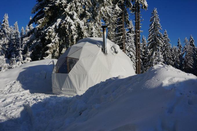 Barracas de acampamento do iglu da barraca da abóbada de Geo do recurso do inverno de Snowproof 200 Kg/Sqm